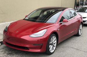 Tesla построила большой навес для производства Model 3