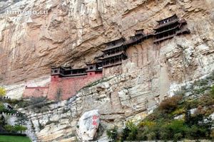 13 самых красивых горных монастыря