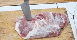Разморозка мяса может разрушать здоровье: 7 типичных ошибок