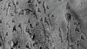 Могут ли необычные дюны на поверхности Марса скрывать следы жизни?