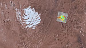Под Южным полюсом Марса нашли озеро с жидкой водой