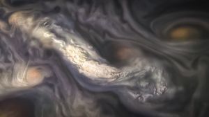 Зонд "Juno" сфотографировал облака северного пояса Юпитера