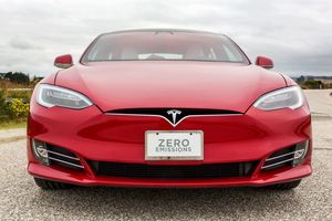 Tesla наконец-то начала зарабатывать на Model 3