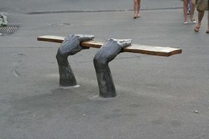 Креативные уличные скамейки