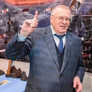 Жириновский: «Нужно назначать классными руководителями в школе только мужчин»