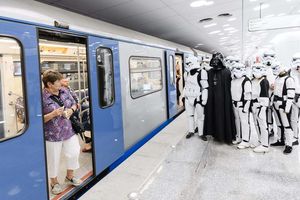 Дарт Вейдер в московском метро