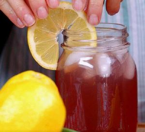 Лавандовый лимонад, который поможет в борьбе с головной болью