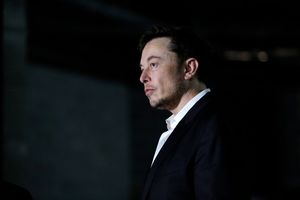 Илон Маск уволен по требованию SEC. Tesla оштрафована на 20 миллионов долларов