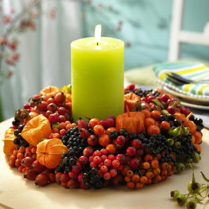 Осенние свечи в эко-стиле: легкие идеи декора из съедобных природных материалов