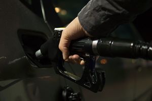Власти рассказали сколько будет стоить бензин в конце 2018 года