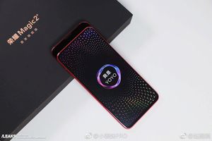 Смартфон-слайдер Honor Magic 2 появился на фото