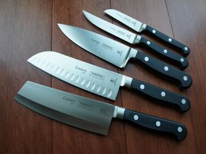 Как выбрать кухонный нож правильно