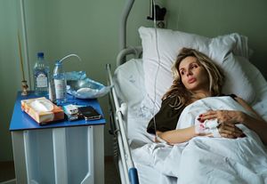 Светлана Лобода вышла на связь из больницы после операции — фото