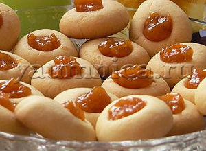 Простое рассыпчатое печенье с абрикосовым джемом – пошаговый рецепт фото