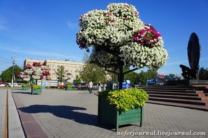 Площадь Хо Ши Мина. Новый декор.