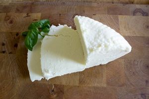 Легкий и полезный перекус — Адыгейский сыр