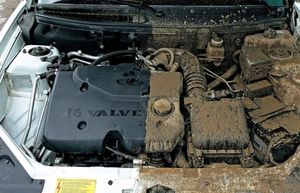 Мыть или не мыть двигатель своего автомобиля?