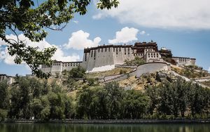 Потала: главный дворец Тибета