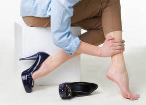 Когда стоит бить тревогу: 6 неочевидных признаков варикозной болезни ног