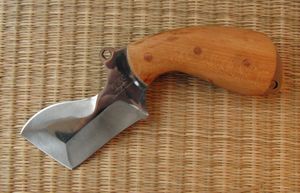 Нож «Гуппи» — инструмент, который пригодится и дачнику, и любителю вылазок на природу