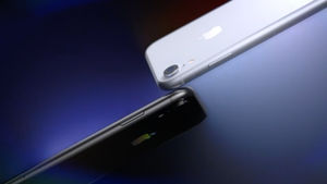 Apple сокращает производство iPhone Xs и Xr