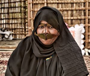 Необычные традиции: почему иранские женщины носят «усы»