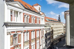 Двухуровневые апартаменты в Праге, Чехия от студии Čtyři stěny