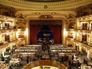 26 самых волшебных книжных магазинов со всего мира