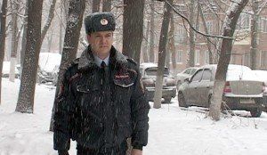 Андрей Макридин участковый уполномоченный полиции спас жизнь умиравшему на улице мужчине