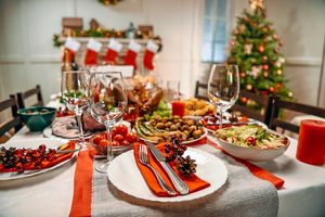 Свинья запрещает: список блюд, которых не должно быть на новогоднем столе в этом году