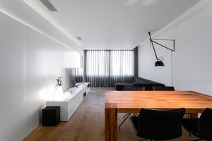 Уютная квартира в скандинавском стиле в Барселоне, Испания от бюро Paulo Martins Arquitectura & Design