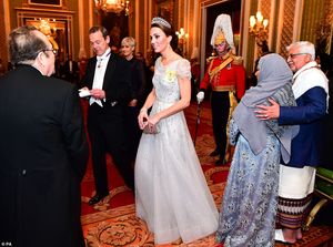 Кейт Миддлтон освежила тиару принцессы Дианы на королевском приеме — фото