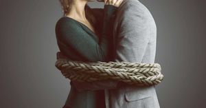 8 признаков, что вы очень зависимы от своего партнера