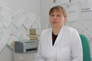 Наталья Нетесова приняла роды на трассе и согрела своим телом малыша