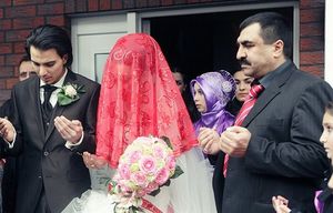 Свадебный фотограф в Турции подрался с женихом