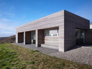 Наедине с природой: минималистичный дом в Шотландии