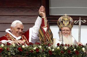 Почему православные крестятся справа налево, а католики слева направо