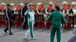 Жителям Туркменистана правительство запретило уезжать из страны