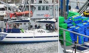 Береговая охрана задержала яхту с 1600 кг кокаина