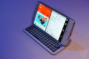 Livermorium выпустит горизонтальный слайдер в стиле Nokia E7