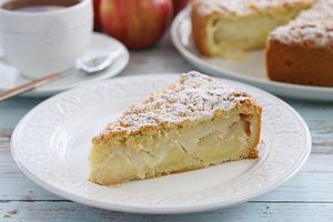 Яблочный пирог с заварным кремом (Шарлотка по-польски)