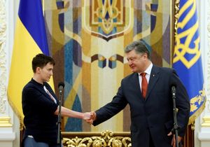 Савченко конкурирует с Порошенко в решении конфликта на Донбассе