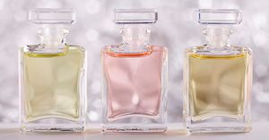 Гид по парфюмерному миру: 2 классификации духов, которые помогут не прогадать с выбором