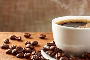 4 вкусных напитка, способных взбодрить не хуже кофе