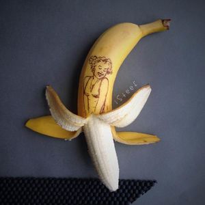 Голландский художник превращает бананы в материал для творчества. И есть их было бы жалко