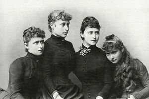Как выглядели сестры императрицы Александры Федоровны
