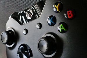 Продажи приставок Xbox One снизились, но Microsoft не отчаивается