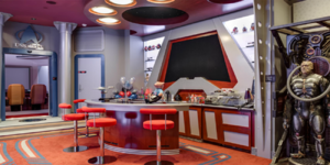 Фанат Star Trek оборудовал дома кинотеатр в стиле корабля Enterprise