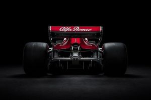 Alfa Romeo F1 40 лет спустя: о том как вчера Sauber стал историей (15 фото)