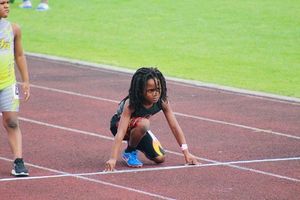 Семилетний мальчик пробежал стометровку за рекордные 13,48